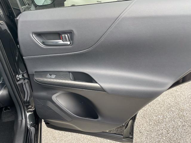 ハリアーハイブリッド Ｇ　コネクティッドナビ　パノラミックビューモニター　ＢＳＭ　アクセサリーコンセント　ＥＴＣ２．０　アルミホイールＢｌｕｅｔｏｏｔｈ　シートヒーター　ハーフレザーシート　衝突安全装備　改良型（12枚目）