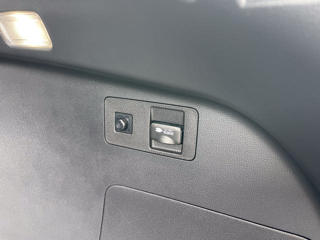 ハリアーハイブリッド Ｇ　コネクティッドナビ　パノラミックビューモニター　ＢＳＭ　アクセサリーコンセント　ＥＴＣ２．０　アルミホイールＢｌｕｅｔｏｏｔｈ　シートヒーター　ハーフレザーシート　衝突安全装備　改良型（16枚目）