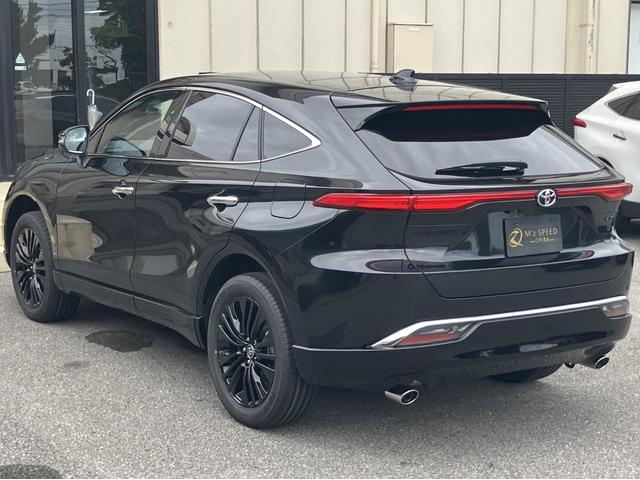 ハリアーハイブリッド Ｚ　レザーパッケージ・ナイトシェード　４ＷＤ　特別仕様車　ブラックレザーシート　調光式パノラマルーフ　ＰＶＭ　ＢＳＭ　アクセサリーコンセント　ＬＥＤヘッドランプ　ブラックホイール　Ｂｌｕｅｔｏｏｔｈ　デジタルインナーミラー（11枚目）