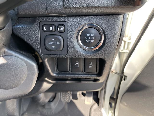 ハイエースバン スーパーＧＬ　ダークプライムＩＩ　両側電動スライドドア　アルパイン１１インチナビ　バックカメラ　ＥＴＣ　Ｂｌｕｅｔｏｏｔｈ　フルセグＴＶ　スマートキー　シートカバー　ローダウン　１７インチアルミホイール　ディーゼルエンジン（25枚目）