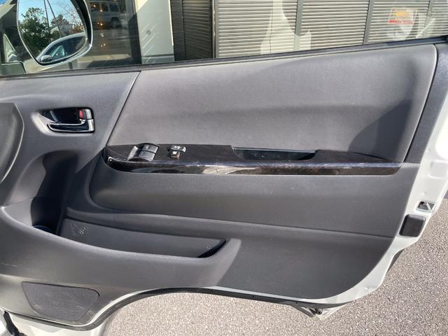 ハイエースバン スーパーＧＬ　ダークプライムＩＩ　両側電動スライドドア　アルパイン１１インチナビ　バックカメラ　ＥＴＣ　Ｂｌｕｅｔｏｏｔｈ　フルセグＴＶ　スマートキー　シートカバー　ローダウン　１７インチアルミホイール　ディーゼルエンジン（31枚目）