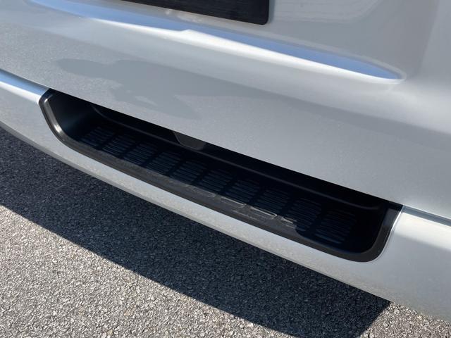 ハイエースバン スーパーＧＬ　ダークプライムＩＩ　両側電動スライドドア　アルパイン１１インチナビ　バックカメラ　ＥＴＣ　Ｂｌｕｅｔｏｏｔｈ　フルセグＴＶ　スマートキー　シートカバー　ローダウン　１７インチアルミホイール　ディーゼルエンジン（34枚目）