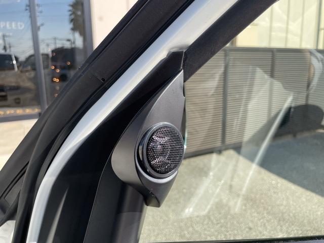 ハイエースバン スーパーＧＬ　ダークプライムＩＩ　両側電動スライドドア　アルパイン１１インチナビ　バックカメラ　ＥＴＣ　Ｂｌｕｅｔｏｏｔｈ　フルセグＴＶ　スマートキー　シートカバー　ローダウン　１７インチアルミホイール　ディーゼルエンジン（41枚目）