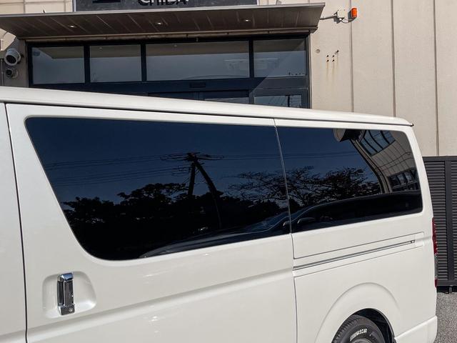 ハイエースバン スーパーＧＬ　ダークプライムＩＩ　両側電動スライドドア　アルパイン１１インチナビ　バックカメラ　ＥＴＣ　Ｂｌｕｅｔｏｏｔｈ　フルセグＴＶ　スマートキー　シートカバー　ローダウン　１７インチアルミホイール　ディーゼルエンジン（48枚目）