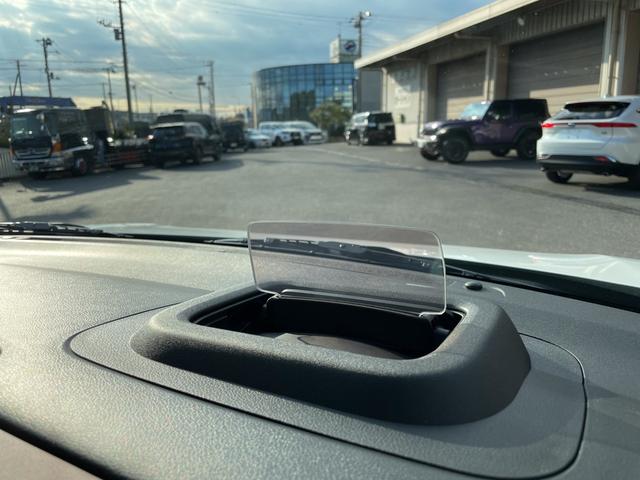 スペーシアカスタム ハイブリッドＸＳターボ　届出済未使用車　全方位カメラ付メモリーナビ　スズキコネクト搭載　両側電動スライドドア　シートヒーター　ステアリングヒーター　ヘッドアップディスプレイ　ＬＥＤヘッドライト（48枚目）