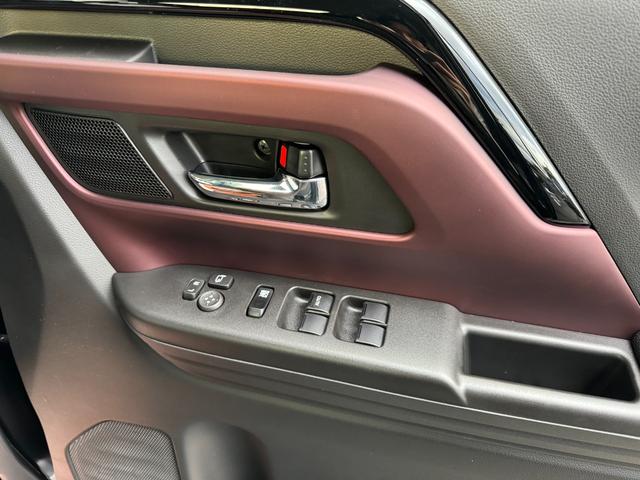 スペーシアカスタム ハイブリッドXSターボ ハイブリッドXSターボ 届出済未使用車 全方位カメラ付メモリーナビ スズキコネクト搭載 両側電動スライドドア シートヒーター ステアリングヒーター ヘッドアップディスプレイ LEDヘッドライト(25枚目)