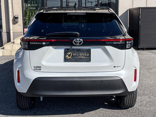 ヤリスクロス ハイブリッドＺ　コネクティッドナビ　ＥＴＣ２．０　パノラミックビューモニター　ＢＳＭ　アタブティブハイビームシステム　Ｂｌｕｅｔｏｏｔｈ　トヨタチームメイト　アクセサリーコンセント　ハンズフリーパワーバックドア（13枚目）