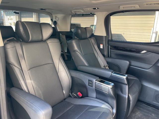 アルファード ２．５Ｓ　Ｃパッケージ　法人ワンオーナー　ＪＢＬスピーカー　メーカーオプションナビ　ＰＶＭ　ＢＳＭ　ＥＴＣ２．０　後席ディスプレイ　デジタルインナーミラー　ドライブレコーダー　Ｂｌｕｅｔｏｏｔｈ　エアロキット（42枚目）