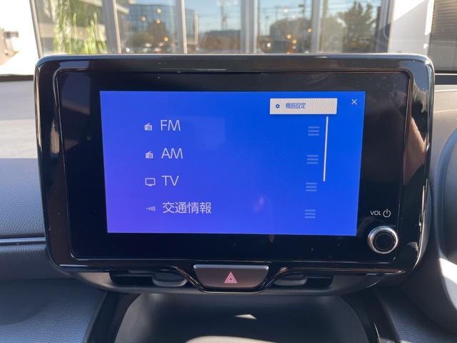 ヤリスクロス ハイブリッドＺ　アドベンチャー　コネクティッドナビ　Ｂｌｕｅｔｏｏｔｈ　ＥＴＣ２．０　ＢＳＭ　ＰＶＭ　ハンズフリーパワーバックドア　ＡＣコンセント　寒冷地仕様　アタブティブハイビームシステム　　トヨタチームメイト　ブラウン内装（12枚目）