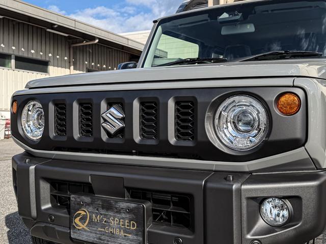 ジムニー ＸＣ　届出済未使用車　５型　ＭＴ　衝突軽減装置　シートヒーター　ＬＥＤへッドライト　追従式クルーズコントロール　オートマチックハイビーム　車線逸脱警報革巻きハンドル　ステアリングスイッチ　オートエアコン（60枚目）