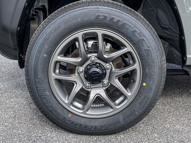 ジムニー ＸＣ　届出済未使用車　５型　ＭＴ　衝突軽減装置　シートヒーター　ＬＥＤへッドライト　追従式クルーズコントロール　オートマチックハイビーム　車線逸脱警報革巻きハンドル　ステアリングスイッチ　オートエアコン（62枚目）