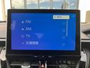 ハイブリッド　Ｚ　ノラマルーフ　パノラミックビューモニター　ブラインドスポットモニター　安心降車アシスト　パーキングサポートブレーキ　アダプティブハイビーム　ステアリングヒーター　ナノイーＸ　置くだけ充電（49枚目）