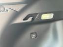 ハイブリッド　Ｚ　ノラマルーフ　パノラミックビューモニター　ブラインドスポットモニター　安心降車アシスト　パーキングサポートブレーキ　アダプティブハイビーム　ステアリングヒーター　ナノイーＸ　置くだけ充電（66枚目）