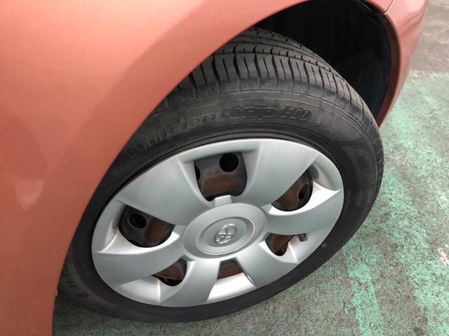 ヴィッツ Ｕ　車検整備付／走行距離２１８０１キロ／ＣＤオーディオ　１年保証距離無制限　走行距離２１８０１キロ　車検整備付　ＣＤオーディオ　カーペットマット　オートエアコン　電動格納式ドアミラー　取扱説明書　メンテナンスノート（17枚目）
