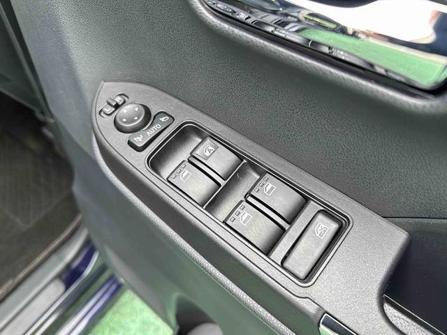 タント カスタムX 電動パーキングブレーキ・両側電動スライドドア(7枚目)