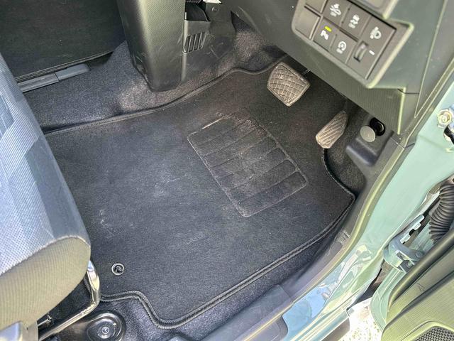 タント ファンクロスターボ ディスプレイオーディオ・自動駐車 パノラマモニタ 電格ミラー LEDランプ シートヒータ Pソナー 衝突軽減ブレーキ USB スマートキ 禁煙 i-stop 車線逸脱警報 1オーナー 盗難警報装置 オートライト アルミ TV ターボ(16枚目)