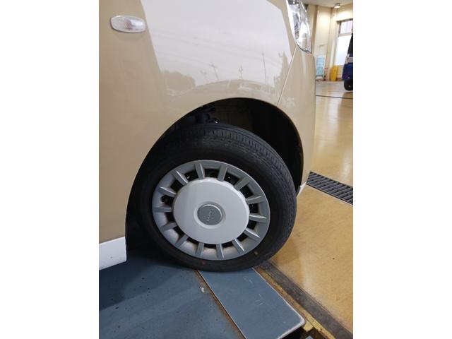 ムーヴキャンバス ストライプスＧ　走行１．４ｋｍ　当店代車上がりの１台です♪　１年保証距離無制限　走行距離１３９０６キロ　　バックカメラ　　純正マット　ＬＥＤヘッドランプ　アイドリングストップ　両側電動スライドドア　プッシュボタンスタート（10枚目）