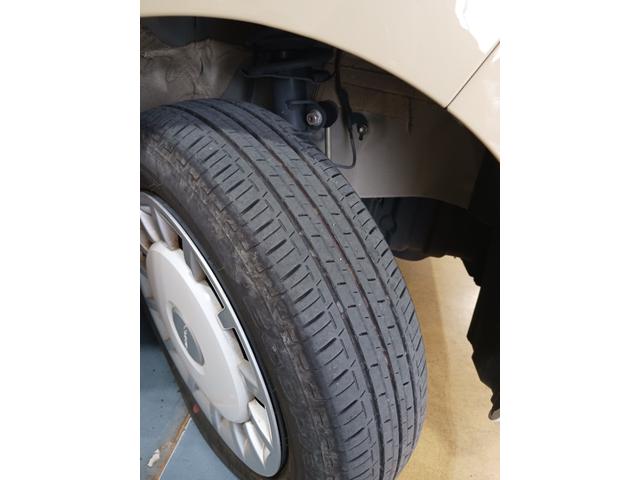 ムーヴキャンバス ストライプスＧ　走行１．４ｋｍ　当店代車上がりの１台です♪　１年保証距離無制限　走行距離１３９０６キロ　　バックカメラ　　純正マット　ＬＥＤヘッドランプ　アイドリングストップ　両側電動スライドドア　プッシュボタンスタート（11枚目）