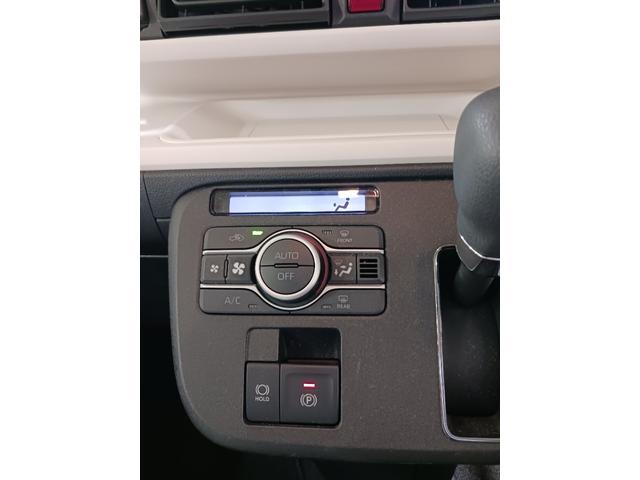 ムーヴキャンバス ストライプスＧ　走行１．４ｋｍ　当店代車上がりの１台です♪　１年保証距離無制限　走行距離１３９０６キロ　　バックカメラ　　純正マット　ＬＥＤヘッドランプ　アイドリングストップ　両側電動スライドドア　プッシュボタンスタート（15枚目）