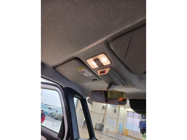 ムーヴキャンバス ストライプスＧ　走行１．４ｋｍ　当店代車上がりの１台です♪　１年保証距離無制限　走行距離１３９０６キロ　　バックカメラ　　純正マット　ＬＥＤヘッドランプ　アイドリングストップ　両側電動スライドドア　プッシュボタンスタート（22枚目）