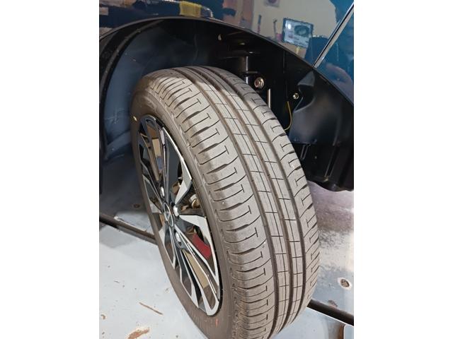 タント カスタムＲＳ走行距離６０３ｋｍ　当店試乗車上がりの１台です♪　１年保証距離無制限　走行距離６０３ｋｍ　純正フルセグナビ　ＥＴＣ　バックカメラ　ブルートゥース　純正マット　オートライト　シートヒーター　　オート格納式ドアミラー　キーフリー（20枚目）