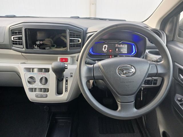 ミライース Ｘ　リミテッドＳＡＩＩＩ　衝突回避支援機能　コーナーセンサー　走行距離１１８６３キロ　１年保証・走行距離無制限　新車保証継承　ＬＥＤヘッドライト　バックカメラ　純正カーペットマット　スマートアシスト３　キーレスエントリー　電動格納ドアミラー（3枚目）