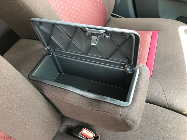スタイル SAIII バックカメラ 純正カーペットマット(10枚目)
