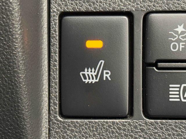 シートヒーターは座席から温める車の暖房器具です。エンジン始動直後から温まり、朝イチの運転でも大丈夫♪その温かさから、一度経験したら欠かすことができないとも言われています!