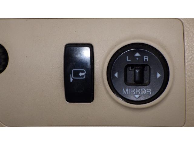 クラウン ロイヤルサルーン 60thスペシャルED 1年保証付 純正HDDナビ バックカメラ ETC クルーズコントロール パワーシート オートライト スマートキー プッシュスタート 純正アルミホイール 電動格納ミラー パワーウィンドウ ドアバイザー(26枚目)