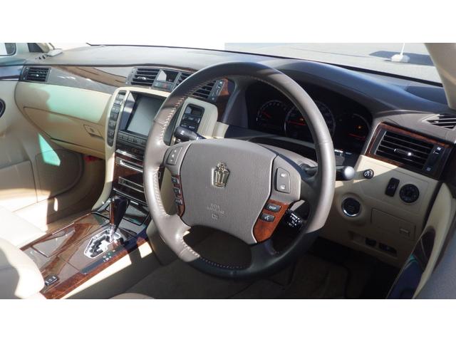 クラウン ロイヤルサルーン 60thスペシャルED 1年保証付 純正HDDナビ バックカメラ ETC クルーズコントロール パワーシート オートライト スマートキー プッシュスタート 純正アルミホイール 電動格納ミラー パワーウィンドウ ドアバイザー(34枚目)