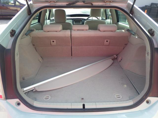 プリウス S 1年保証付 車検令和9年2月迄 走行30千Km ETC ナビ ワンセグ(31枚目)