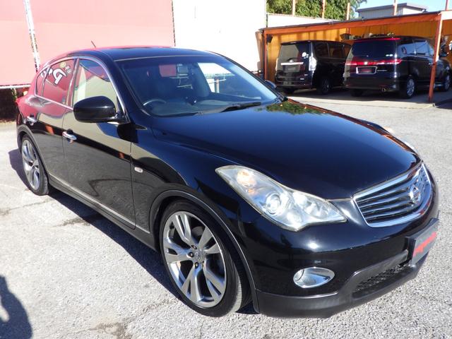 スカイラインクロスオーバー ３７０ＧＴ　１年保証付　純正Ｂｏｓｅサウンド　車高調　２０ｉｎｃｈＡＷ　フルセグ　ＢＴ音楽　ハーフレザー　バックカメラ（6枚目）