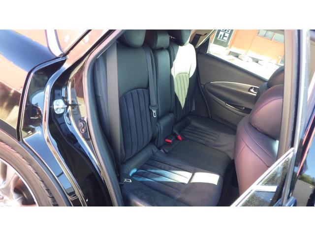 スカイラインクロスオーバー ３７０ＧＴ　１年保証付　純正Ｂｏｓｅサウンド　車高調　２０ｉｎｃｈＡＷ　フルセグ　ＢＴ音楽　ハーフレザー　バックカメラ（33枚目）