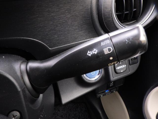 アクア Ｇ　１年保証付　車検令和９年４月迄　純正ナビ　フルセグ　Ｂｌｕｅｔｏｏｔｈ音楽　ＥＴＣ　バックカメラ　スマートキー　プッシュスタート　ＤＶＤ　パワーウィンドウ　オートエアコン（24枚目）