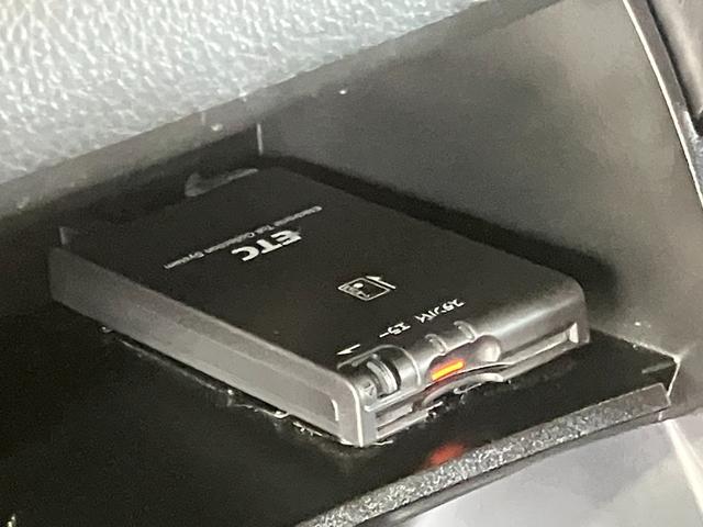 セレナ ２０Ｘ　１年保証走行距離無制限　純正ＨＤＤナビ　フルセグＴＶ　バックカメ　ブルートゥースオーディオ　左オートスライドドア　スマートキー　ＥＴＣ　クルーズコントロール　フロントリアセンサー　Ｗエアコン　修復歴無（5枚目）
