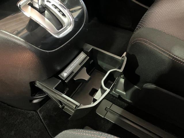 セレナ ハイウェイスター　ハイウェイスター（８名）１年保証走行距離無制限　純正ＳＤナビ　バックカメラ　フルセグＴＶ　ＤＶＤ再生　ブルートゥースオーディオ　スマートキー　クルーズコントロール　プシュスタート　両側オートスライド（46枚目）