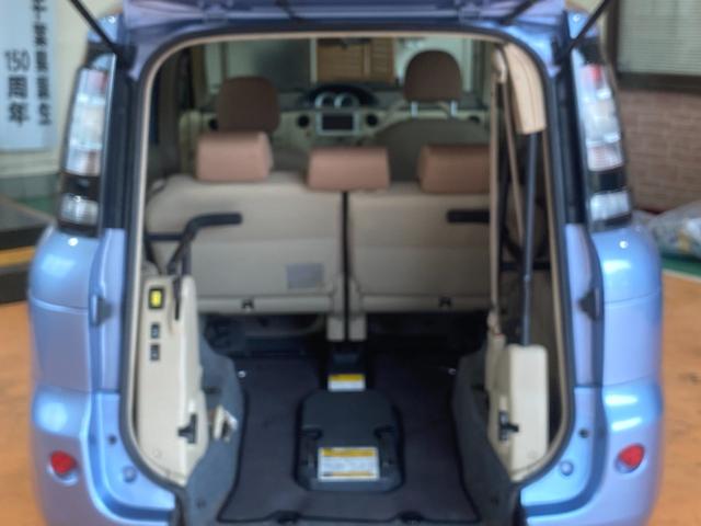 シエンタ X ウェルキャブ スローパー 車椅子移動車 福祉車輛 車椅子1台電動固定式 非課税車輛 6人乗り 純正SDナビ TV バックカメラ ブルートゥースオーディオ キーレス 車検整備付 修復歴無(9枚目)