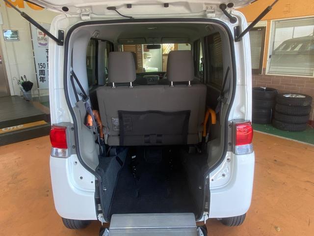 タント 　スローパーリアシート付　非課税車輛　車椅子電動固定装置　１年保証走行距離無制限　福士車輛　４人乗り　キーレス　車検整備付（7枚目）