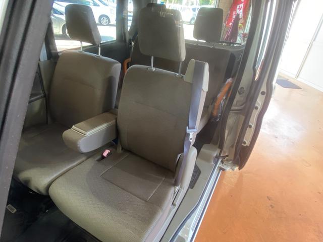 タント 　スローパーリアシート付　非課税車輛　車椅子電動固定装置　１年保証走行距離無制限　福士車輛　４人乗り　キーレス　車検整備付（10枚目）