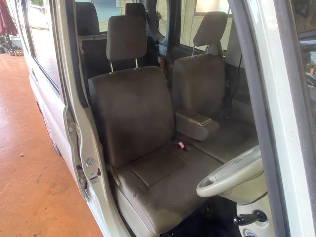 タント 　スローパーリアシート付　非課税車輛　車椅子電動固定装置　１年保証走行距離無制限　福士車輛　４人乗り　キーレス　車検整備付（11枚目）