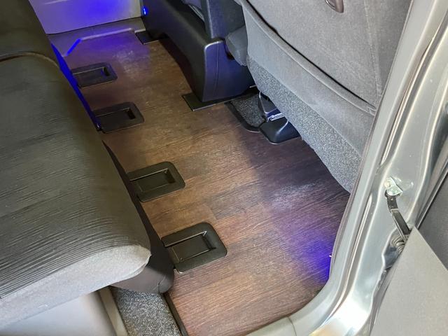 タント カスタムRS 1年保証走行距離無制限 純正SDナビ TV DVD再生 スマートキー 左オートスライドドア HID ターボ フローリングフロアー 車検整備付 修復歴無(4枚目)