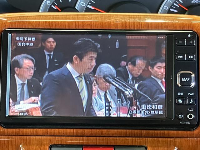 タント カスタムRS 1年保証走行距離無制限 純正SDナビ TV DVD再生 スマートキー 左オートスライドドア HID ターボ フローリングフロアー 車検整備付 修復歴無(8枚目)