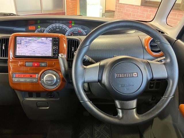 タント カスタムRS 1年保証走行距離無制限 純正SDナビ TV DVD再生 スマートキー 左オートスライドドア HID ターボ フローリングフロアー 車検整備付 修復歴無(29枚目)