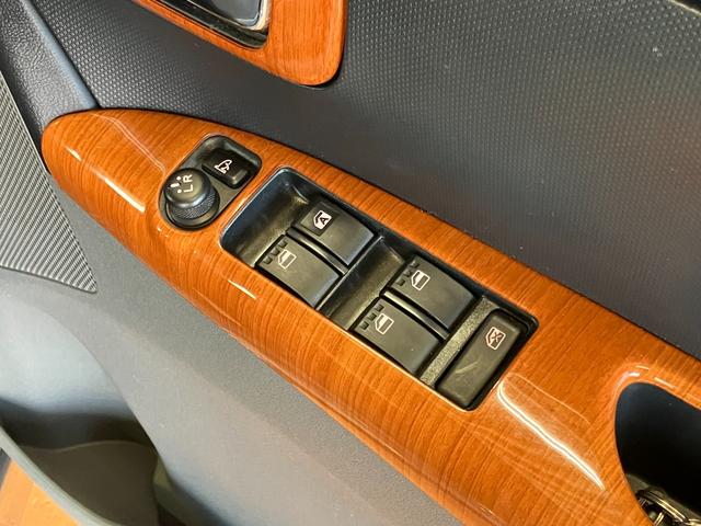 タント カスタムRS 1年保証走行距離無制限 純正SDナビ TV DVD再生 スマートキー 左オートスライドドア HID ターボ フローリングフロアー 車検整備付 修復歴無(35枚目)