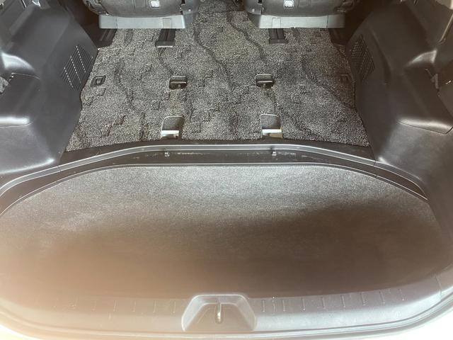 ヴォクシー ＺＳ　煌ＩＩＩ　１年保証走行距離無制限　純正ＨＤＤナビ　バックカメラ　両側オートスライドドア　ブルートゥースオーディオ　ＨＩＤ　ＥＴＣ　ドライブレコーダー　スマートキー　ＥＴＣ　ＨＩＤ　車検整備付　修復歴無（17枚目）