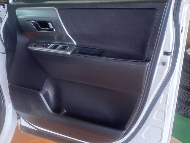 ヴォクシー ＺＳ　煌ＩＩＩ　１年保証走行距離無制限　純正ＨＤＤナビ　バックカメラ　両側オートスライドドア　ブルートゥースオーディオ　ＨＩＤ　ＥＴＣ　ドライブレコーダー　スマートキー　ＥＴＣ　ＨＩＤ　車検整備付　修復歴無（27枚目）