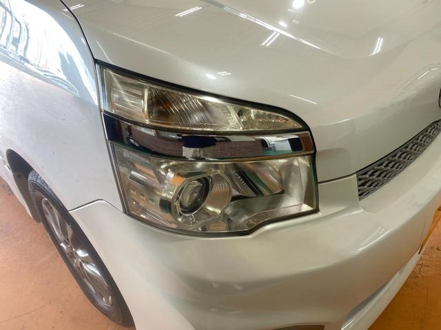 ヴォクシー ＺＳ　煌ＩＩＩ　１年保証走行距離無制限　純正ＨＤＤナビ　バックカメラ　両側オートスライドドア　ブルートゥースオーディオ　ＨＩＤ　ＥＴＣ　ドライブレコーダー　スマートキー　ＥＴＣ　ＨＩＤ　車検整備付　修復歴無（39枚目）