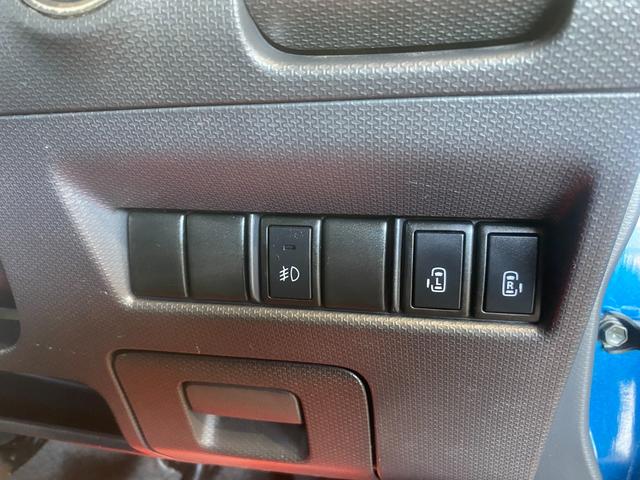 【両側パワースライド・ドア】後席の乗り降りが楽々で御座います♪