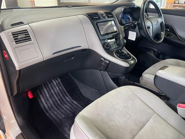 マークＸジオ ２４０Ｇ　１年保証走行距離無制限　純正ＨＤＤナビ　バックカメラ　ＤＶＤ再生　オートライト　オートエアコン　オールオートウィンドウ　１８インチアルミ　スマートキー　フロントパワーシート　車検整備付　修復歴無（14枚目）