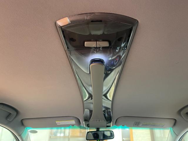 マークＸジオ ２４０Ｇ　１年保証走行距離無制限　純正ＨＤＤナビ　バックカメラ　ＤＶＤ再生　オートライト　オートエアコン　オールオートウィンドウ　１８インチアルミ　スマートキー　フロントパワーシート　車検整備付　修復歴無（19枚目）